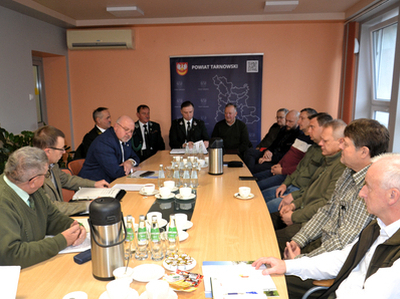 Koordynacja działań w zakresie gospodarki łowieckiej – narada w starostwie