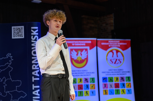 Nikodem Liro prezentuje swoje utwory