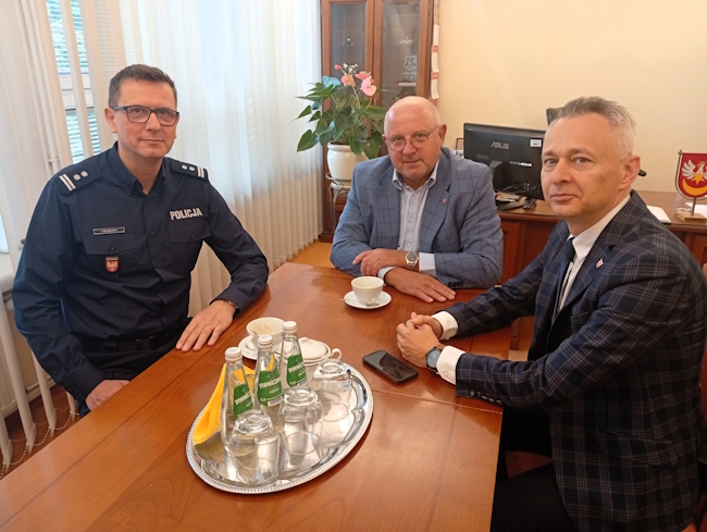 W trakcie spotkania omawiano najważniejsze kwestie bezpieczeństwa w powiecie tarnowskim