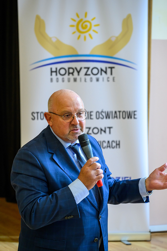 W imieniu samorządu powiatu tarnowskiego głos zabrał starosta tarnowski