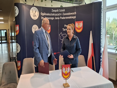 Starosta tarnowski omawia szczegóły współpracy z Panią Profesor