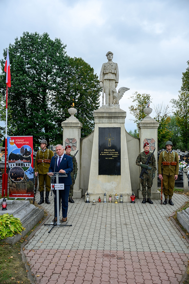 Wicestarosta Roman Łucarz podczas przemówienia