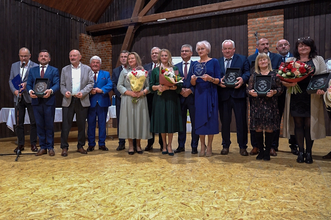 Wszyscy wyróżnieni sołtysi na wspólnym zdjęciu